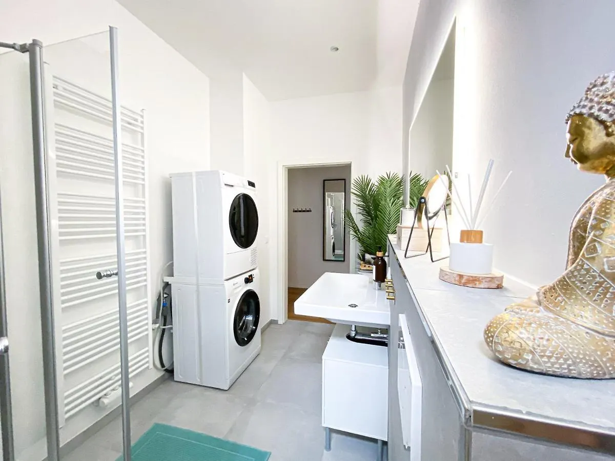 Apartment Freundliche Ferienwohnung Mit Regendusche, Kueche, Waschmaschine&Trockner, Tv, Wlan Leipzig