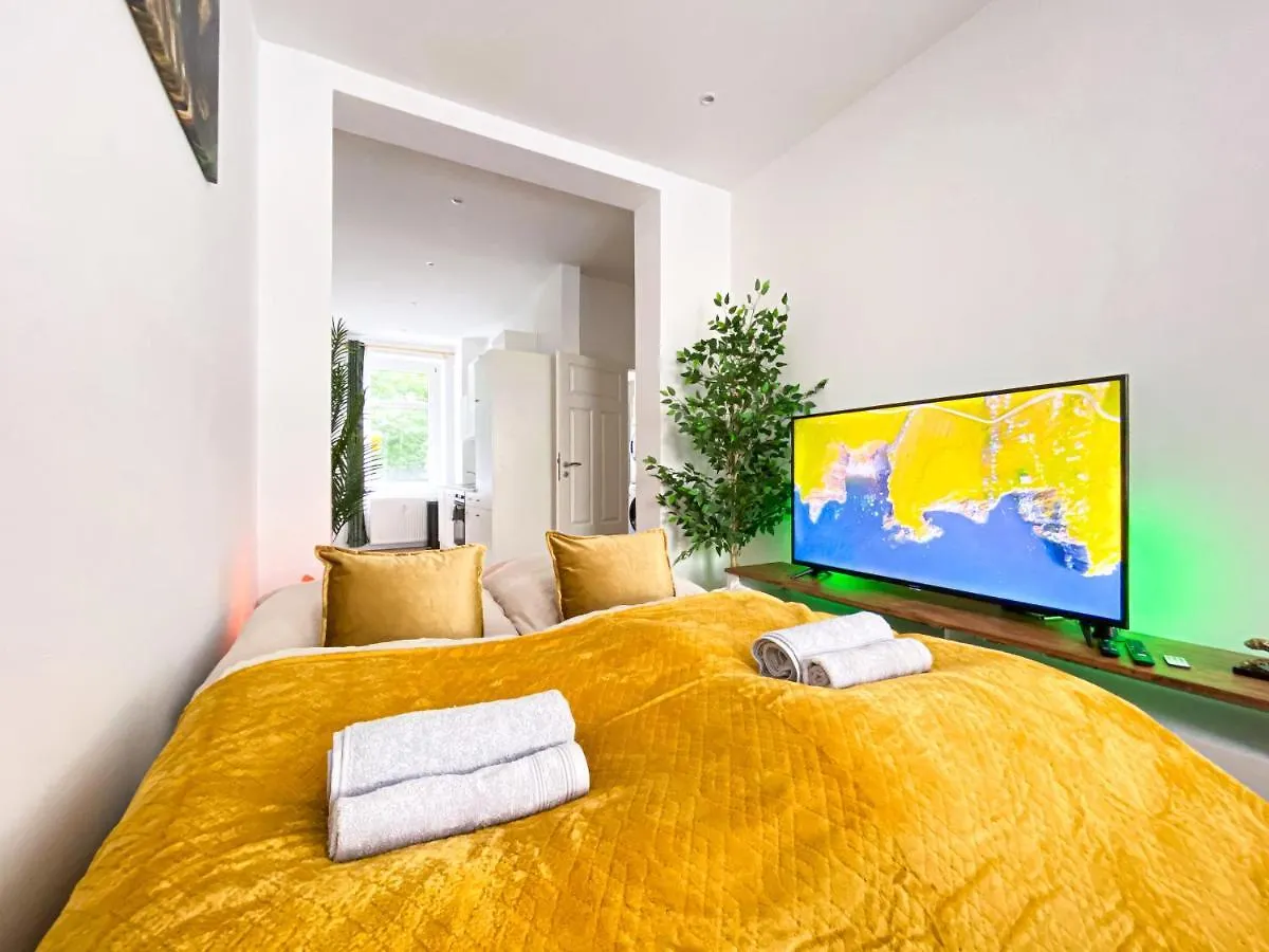 Apartment Freundliche Ferienwohnung Mit Regendusche, Kueche, Waschmaschine&Trockner, Tv, Wlan Leipzig
